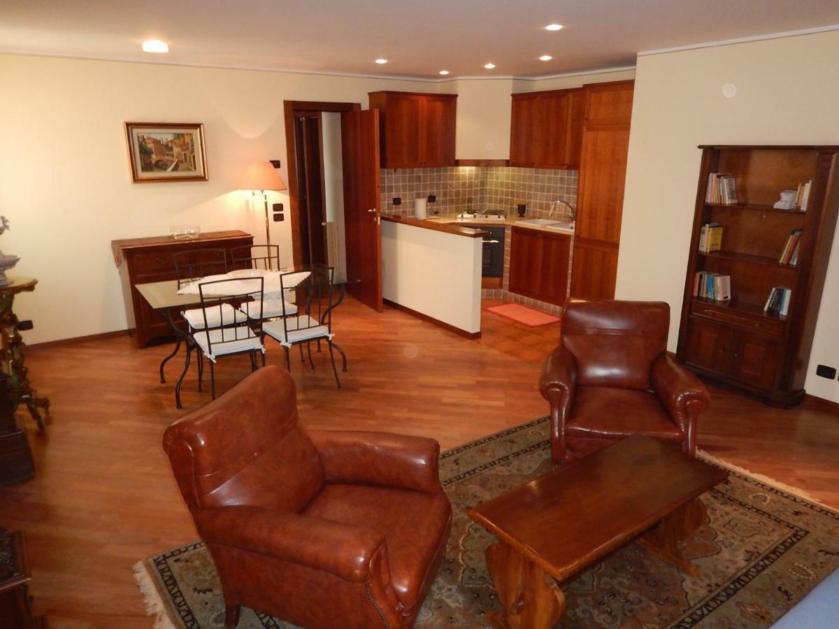 Romantic Escapade In Venice Apartment Ngoại thất bức ảnh